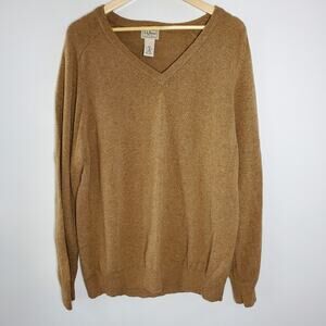 L.L.Bean Lambswool V-Neck Sweater In Excellent condition  Size Large